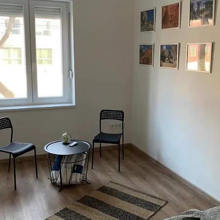 Apartment Fehervari, Budai Lakas, Kivalo Kozlekedes